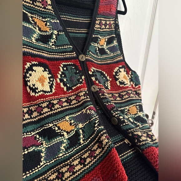 Harold’s Knit Cotton Vintage Button Vest - Picture 2 of 7